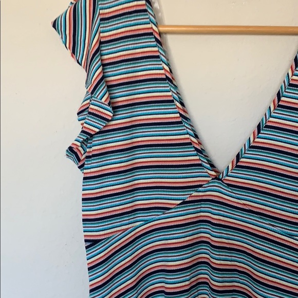 Striped v-neck mini dress🌸 - Picture 6 of 8